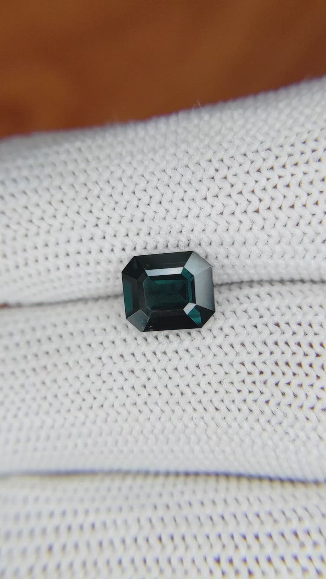 2.02 Ct. Spinel from Ceylon (Sri Lanka) Size Video