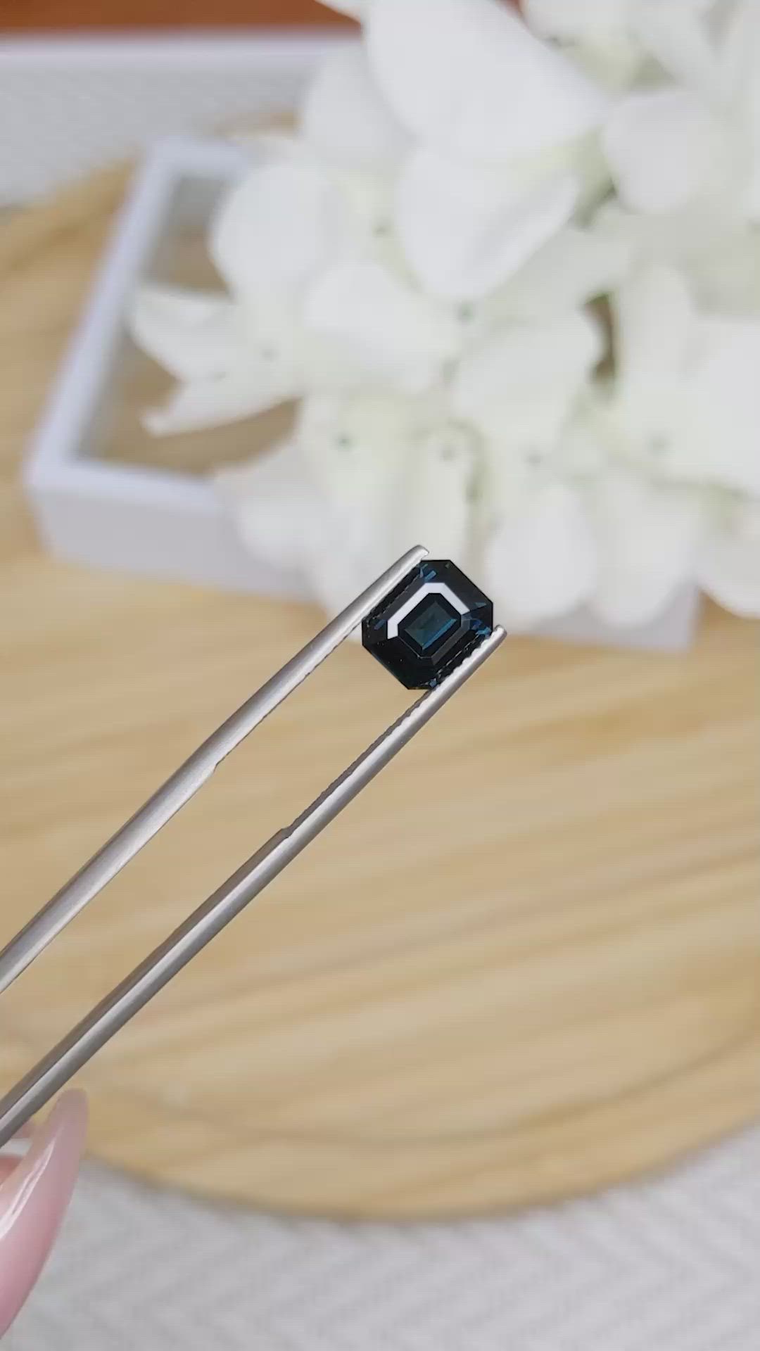 2.02 Ct. Spinel from Ceylon (Sri Lanka) Size Video