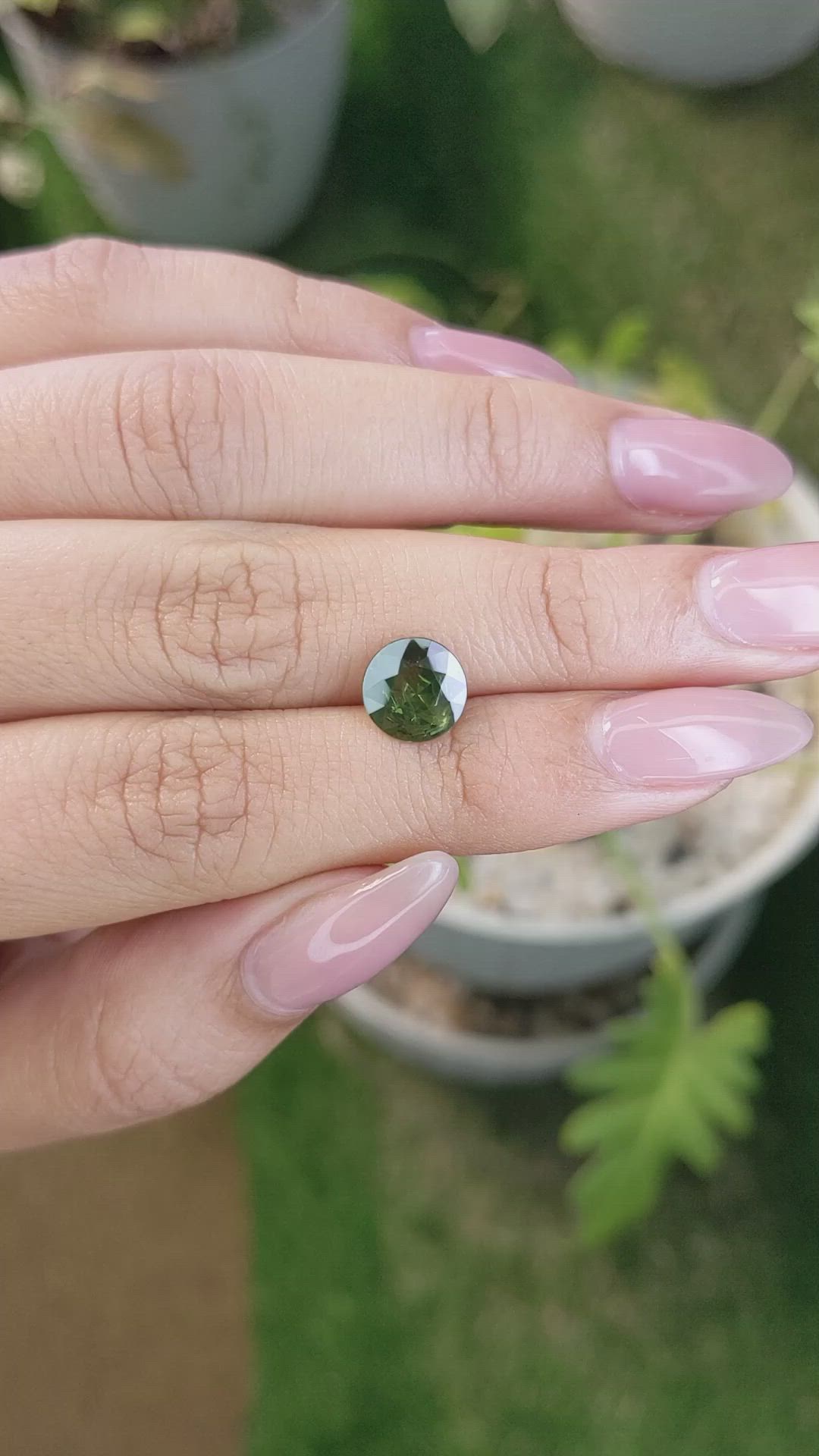 2.05 Ct. Zircon from Ceylon (Sri Lanka) Size Video