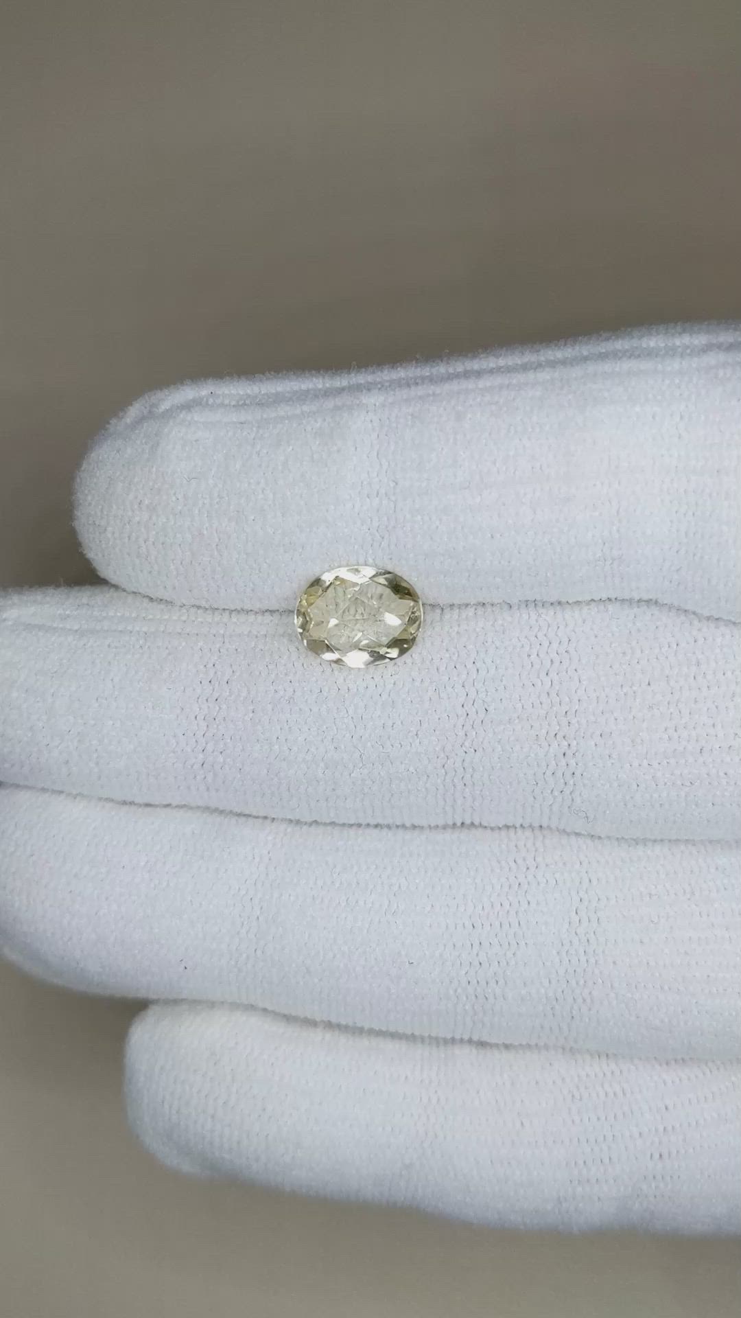 1.62 Ct. Heliodor from Pakistan Size Video
