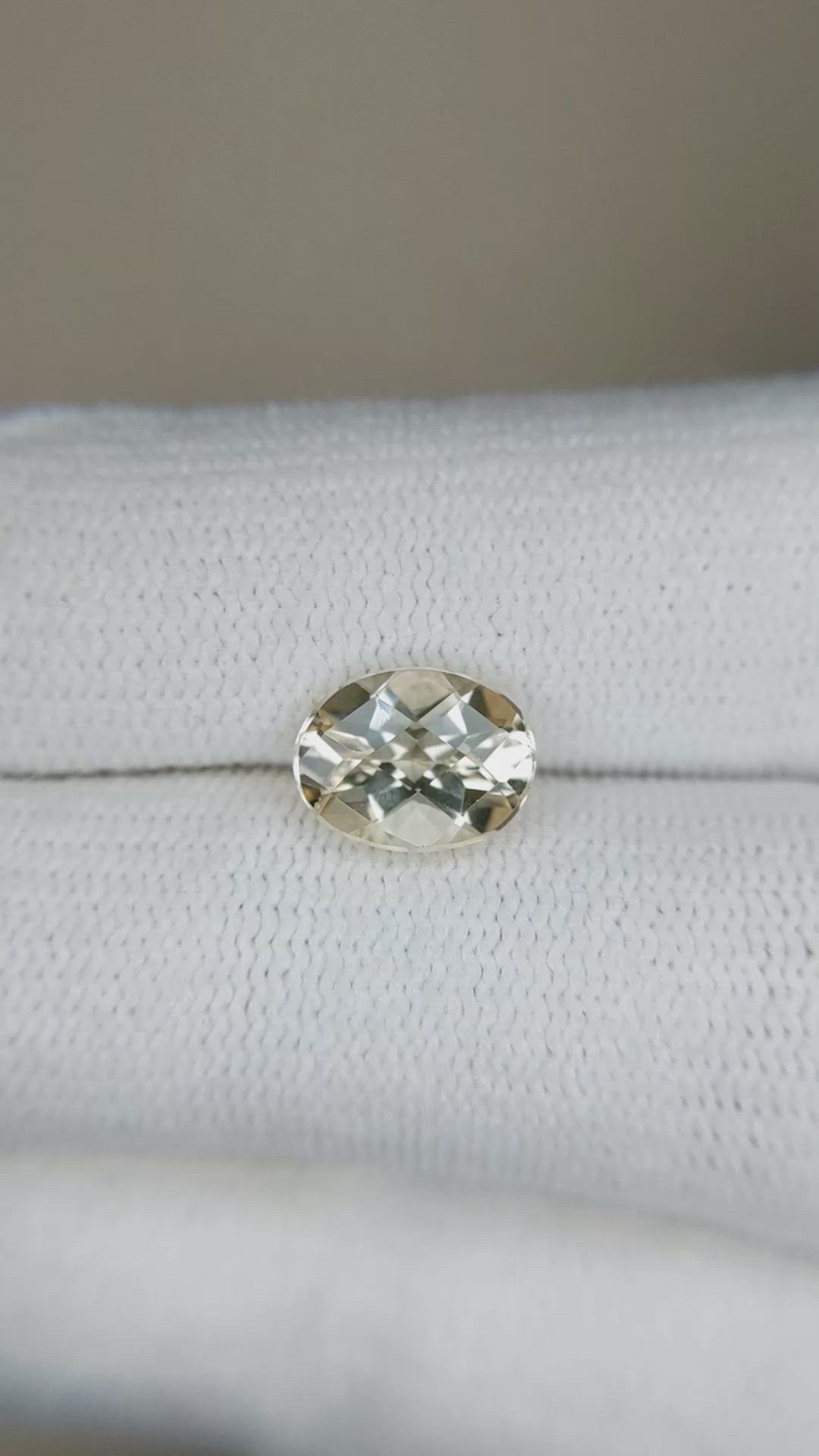 1.53 Ct. Heliodor from Pakistan Size Video