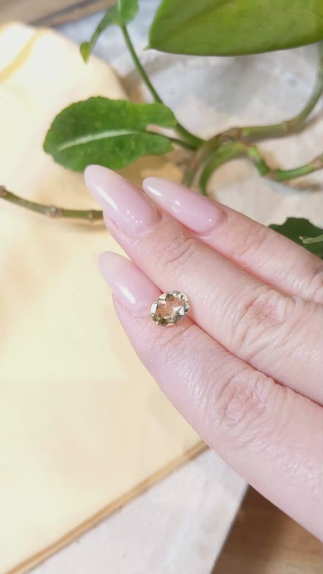 1.52 Ct. Heliodor from Pakistan Size Video