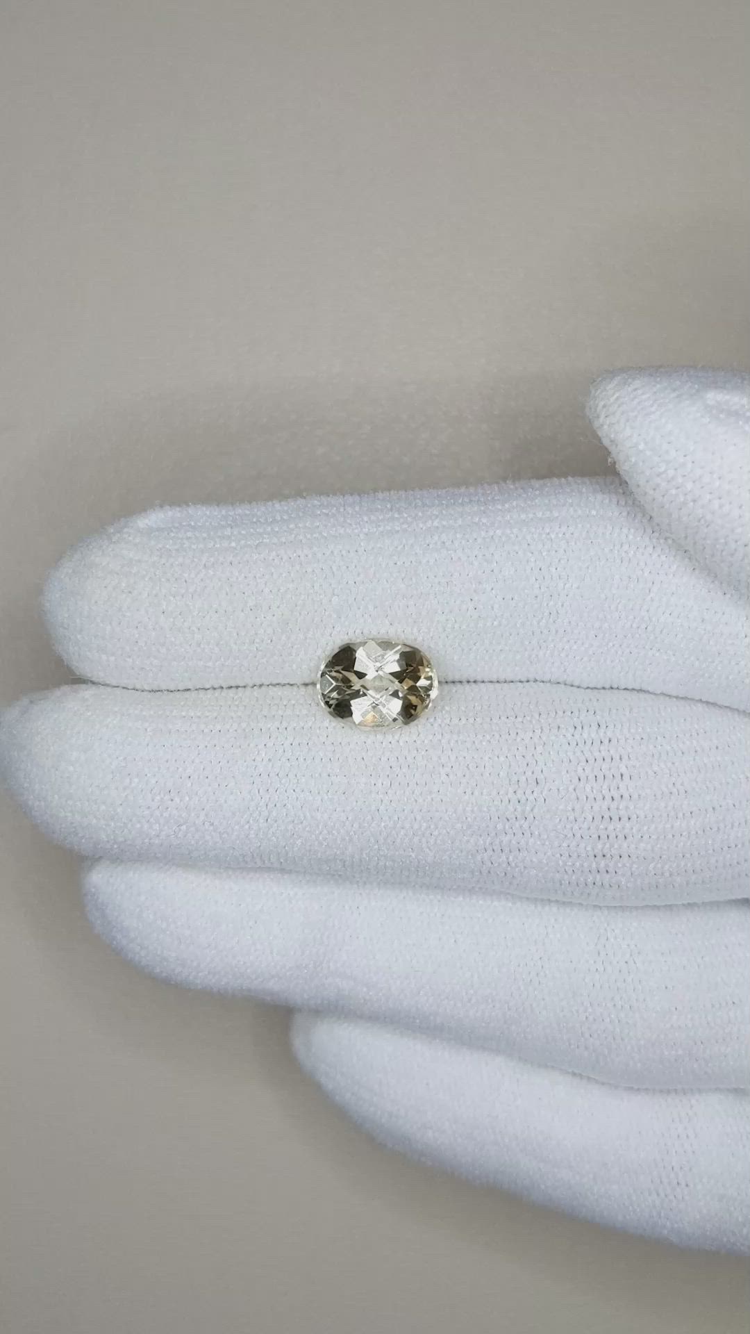 1.62 Ct. Heliodor from Pakistan Size Video