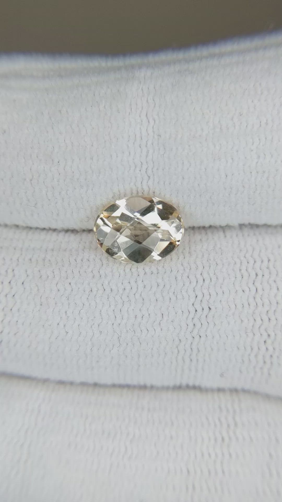 1.70 Ct. Heliodor from Pakistan Size Video