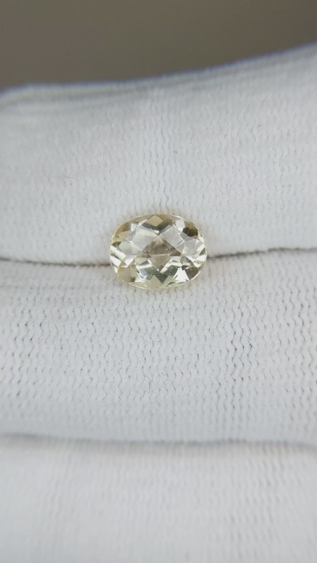1.87 Ct. Heliodor from Pakistan Size Video