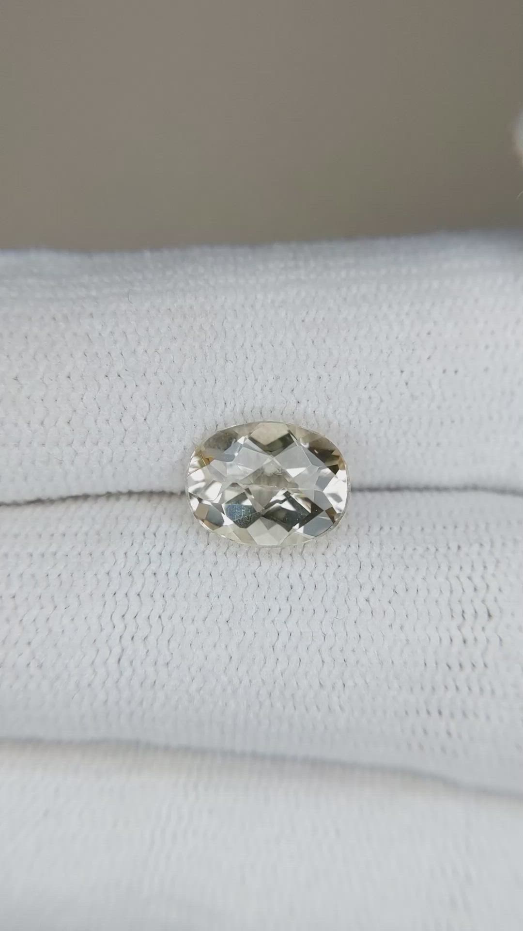 1.74 Ct. Heliodor from Pakistan Size Video
