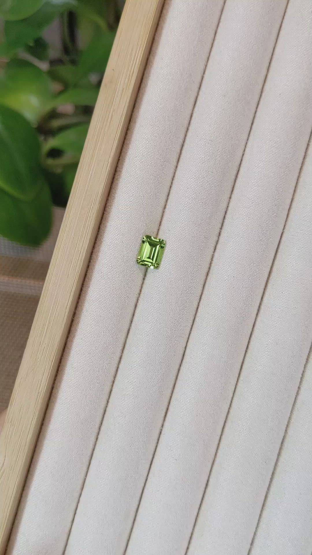 1.70 Ct. Peridot from Pakistan Size Video