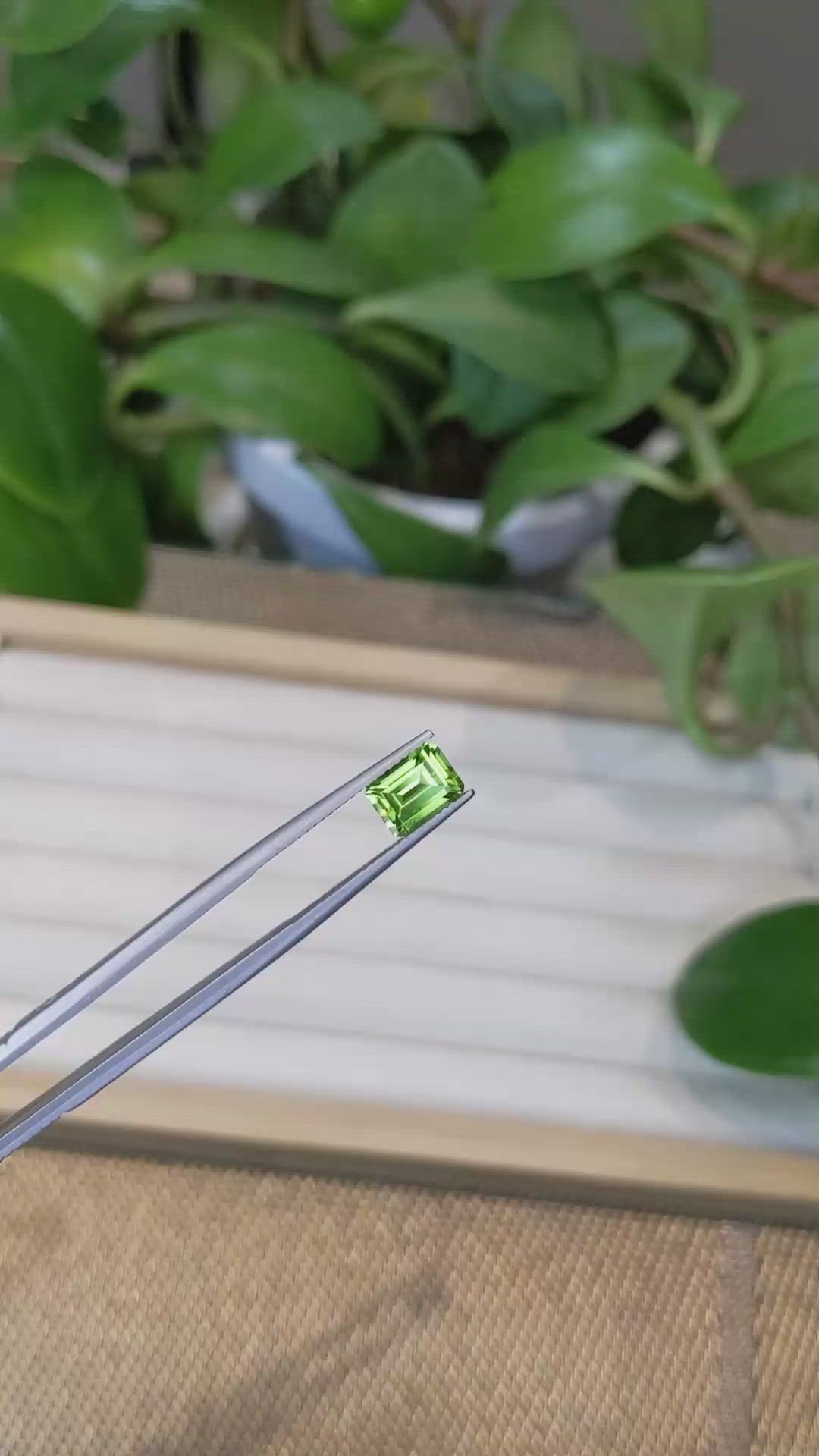 1.70 Ct. Peridot from Pakistan Size Video