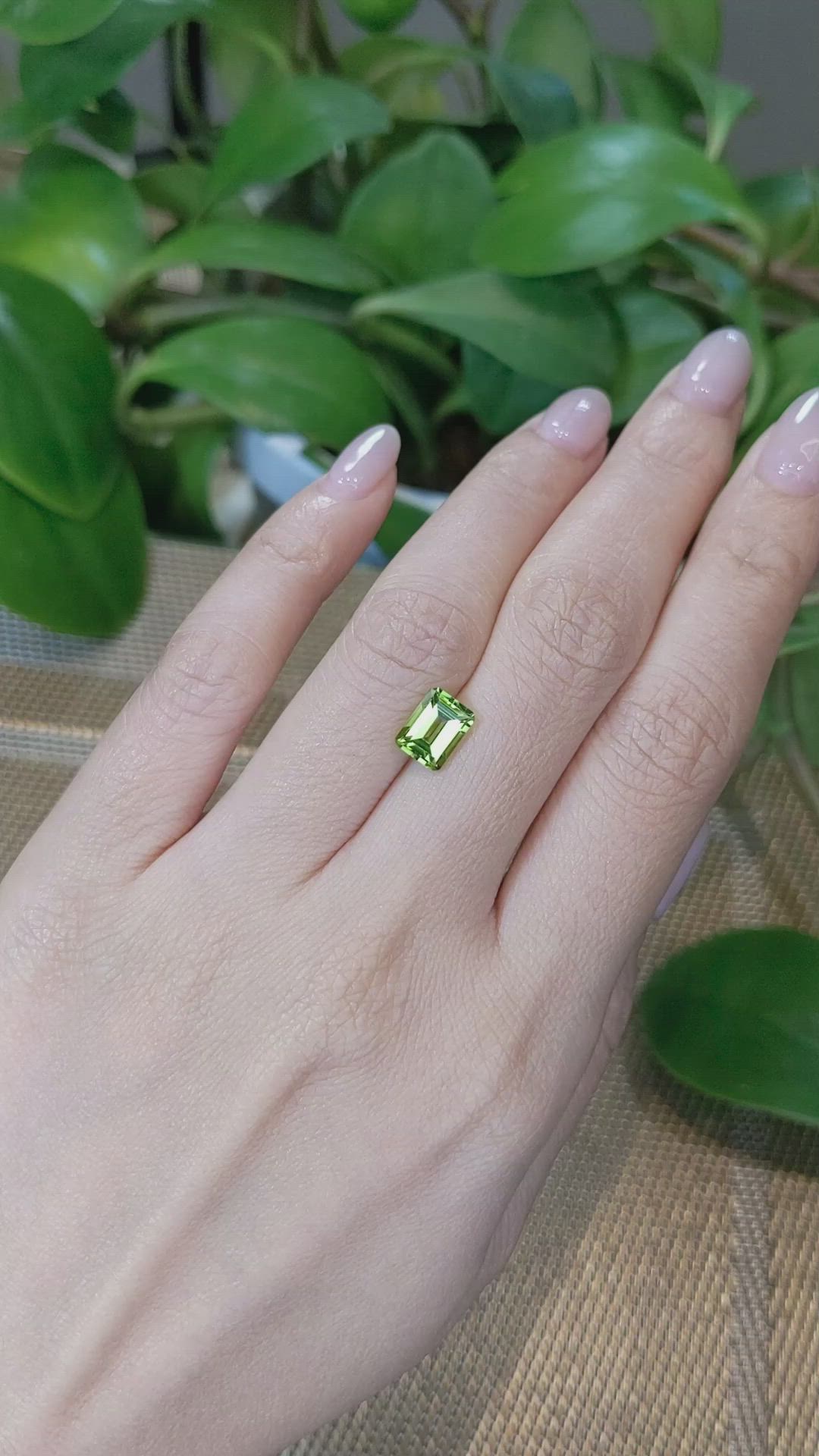 1.80 Ct. Peridot from Pakistan Size Video