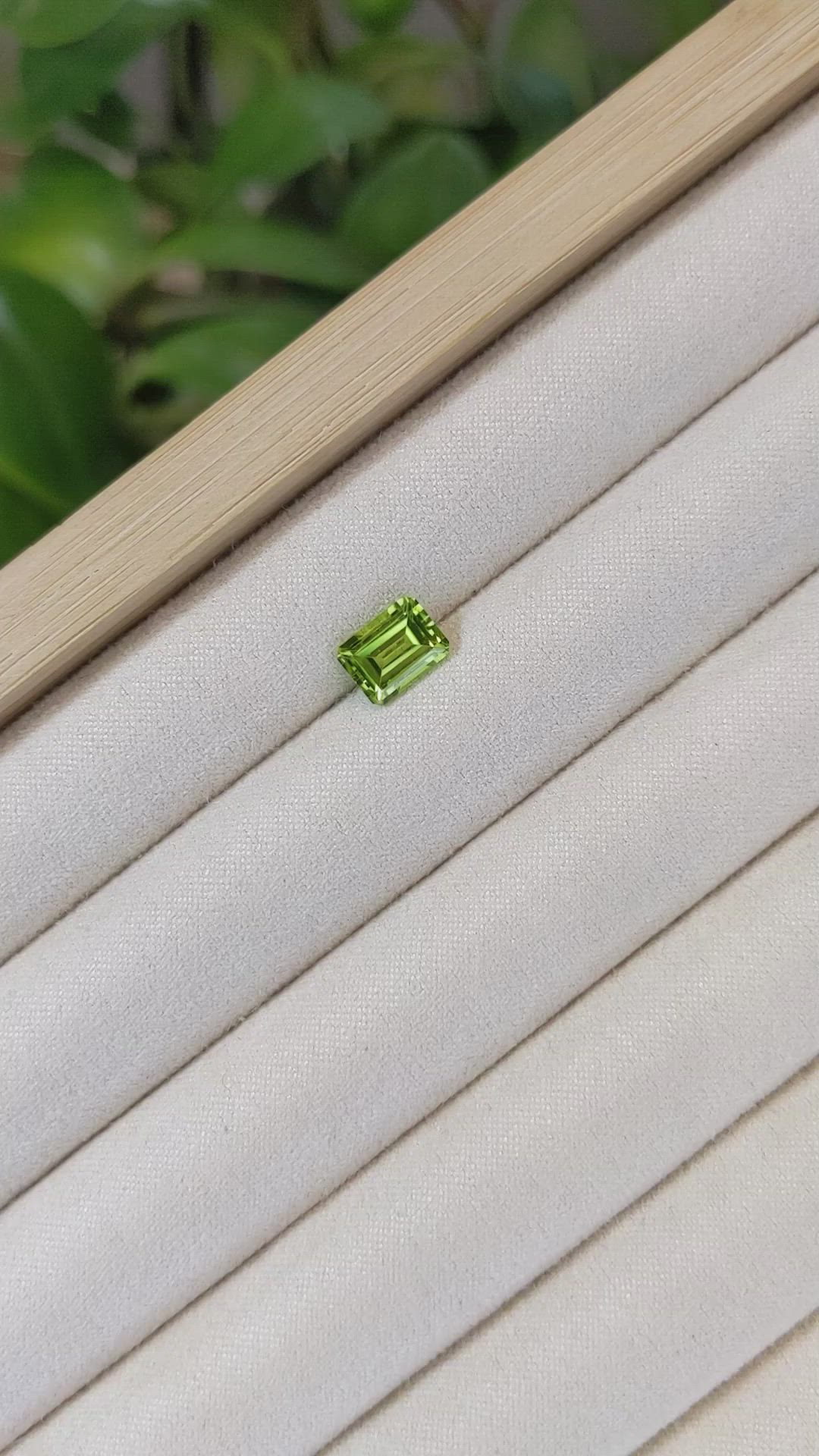 1.86 Ct. Peridot from Pakistan Size Video
