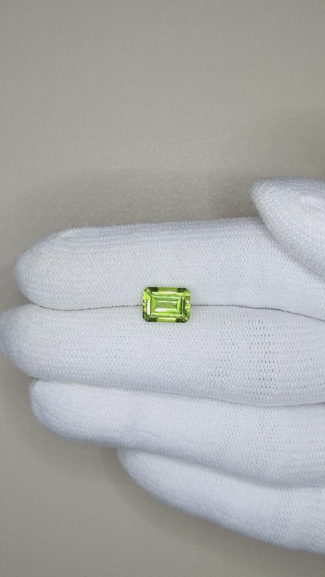 1.86 Ct. Peridot from Pakistan Size Video