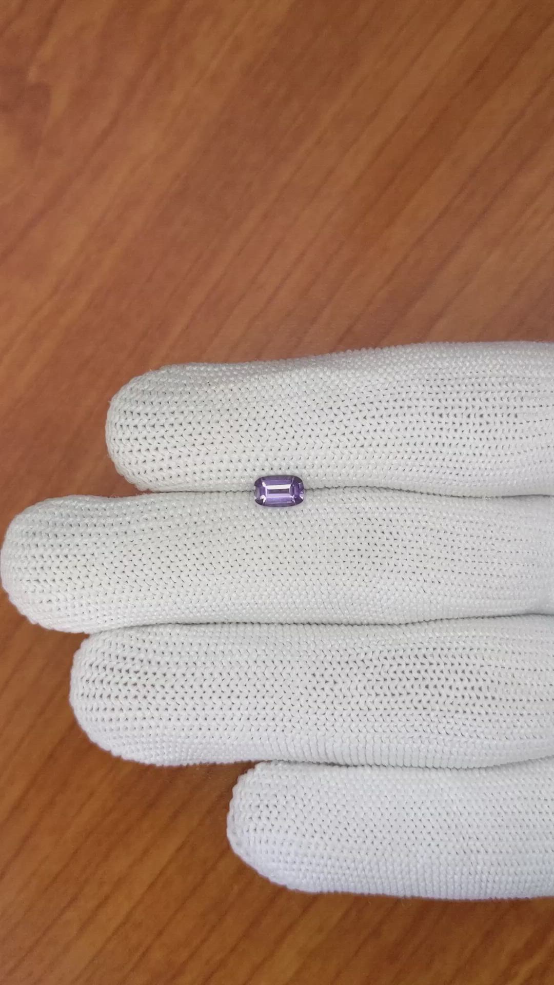 0.56 Ct. Spinel from Ceylon (Sri Lanka) Size Video