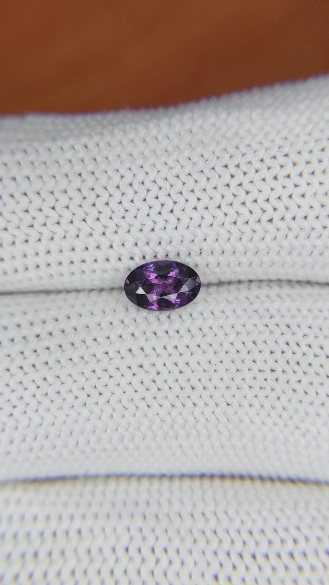 0.61 Ct. Spinel from Ceylon (Sri Lanka) Size Video