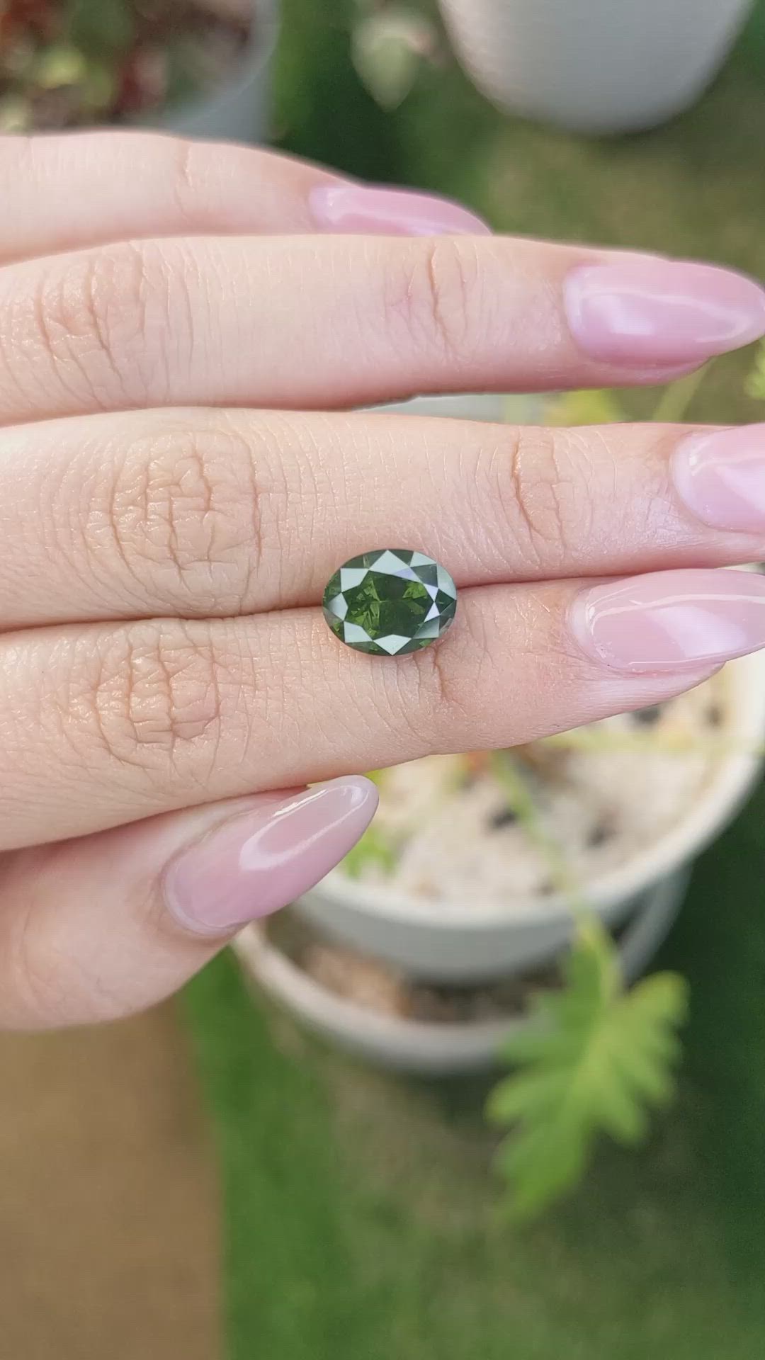 4.32 Ct. Zircon from Ceylon (Sri Lanka) Size Video