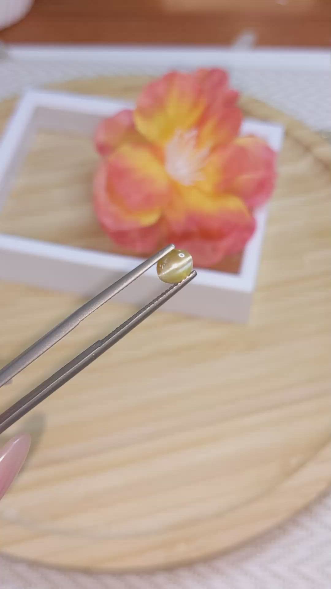 0.99 Ct. Cabochon Chrysoberyl from Ceylon (Sri Lanka) Size Video