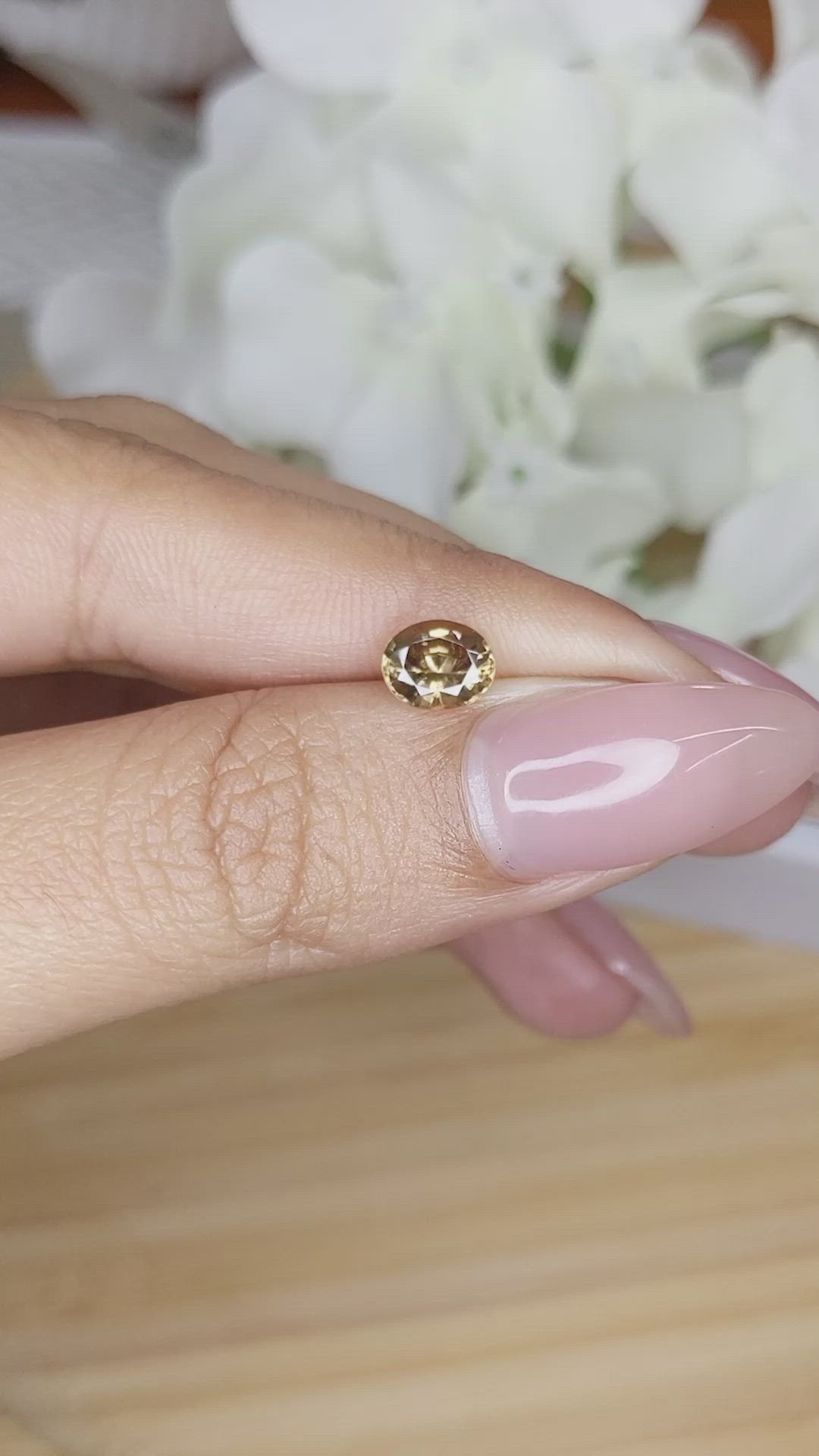 1.20 Ct. Zircon from Ceylon (Sri Lanka) Size Video