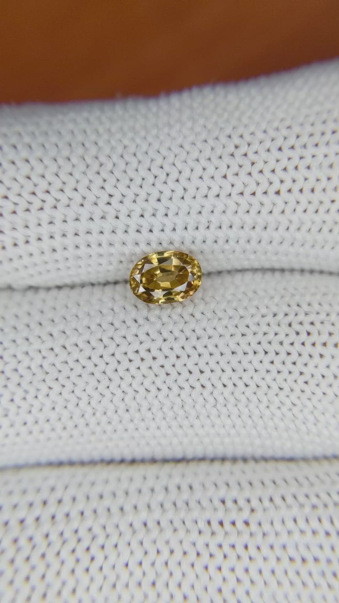 1.06 Ct. Zircon from Ceylon (Sri Lanka) Size Video