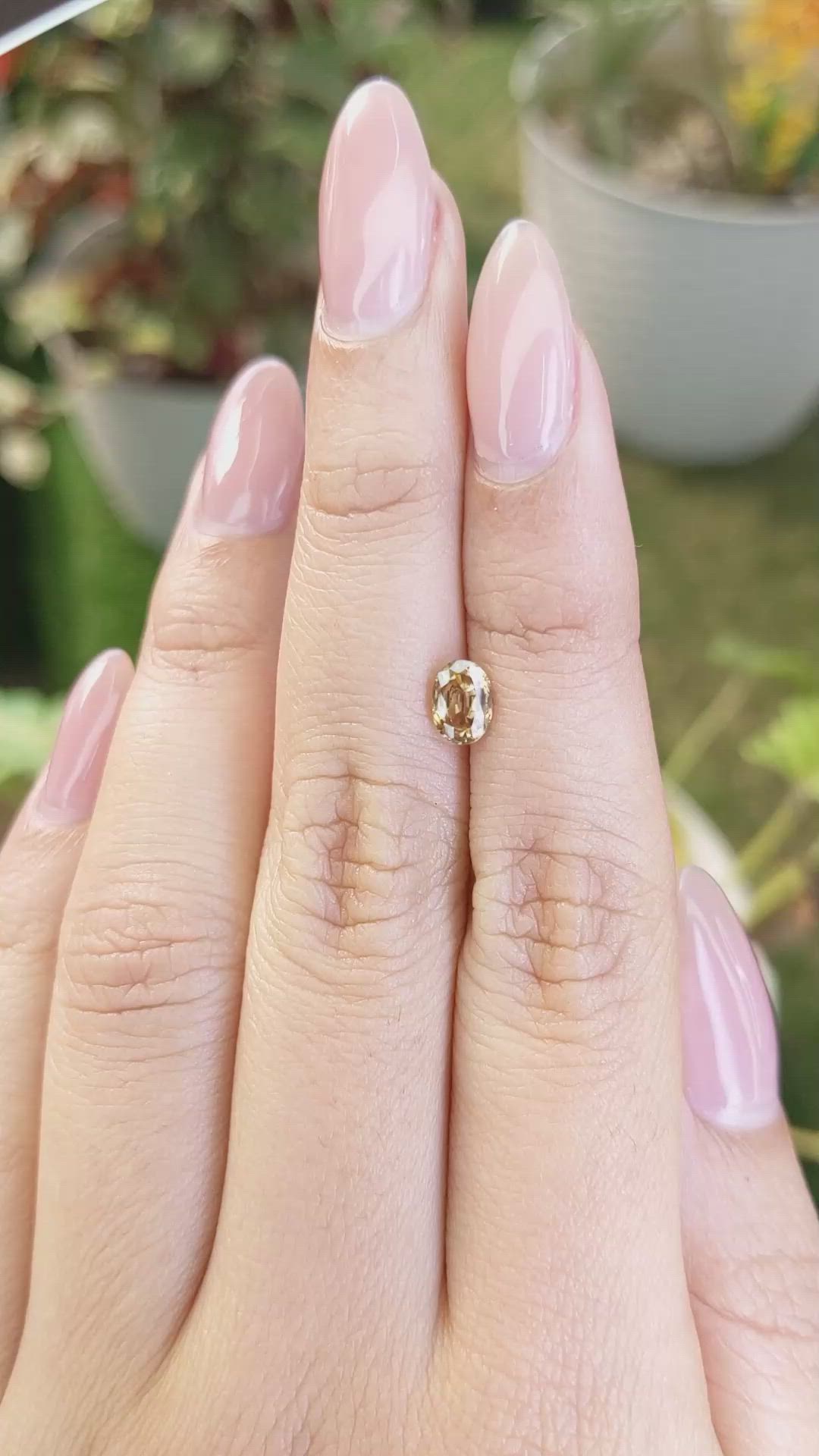 1.06 Ct. Zircon from Ceylon (Sri Lanka) Size Video