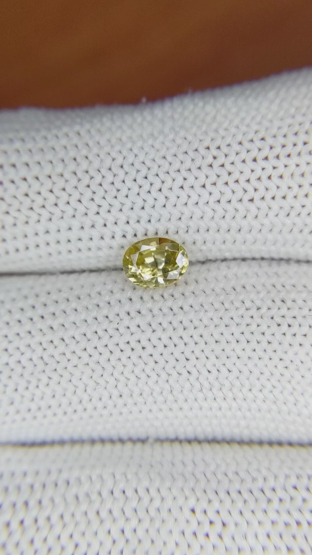 1.02 Ct. Zircon from Ceylon (Sri Lanka) Size Video