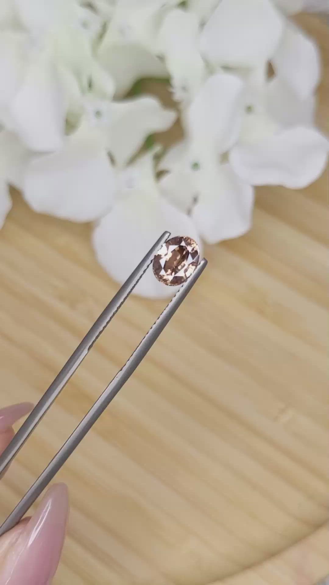 1.68 Ct. Zircon from Ceylon (Sri Lanka) Size Video