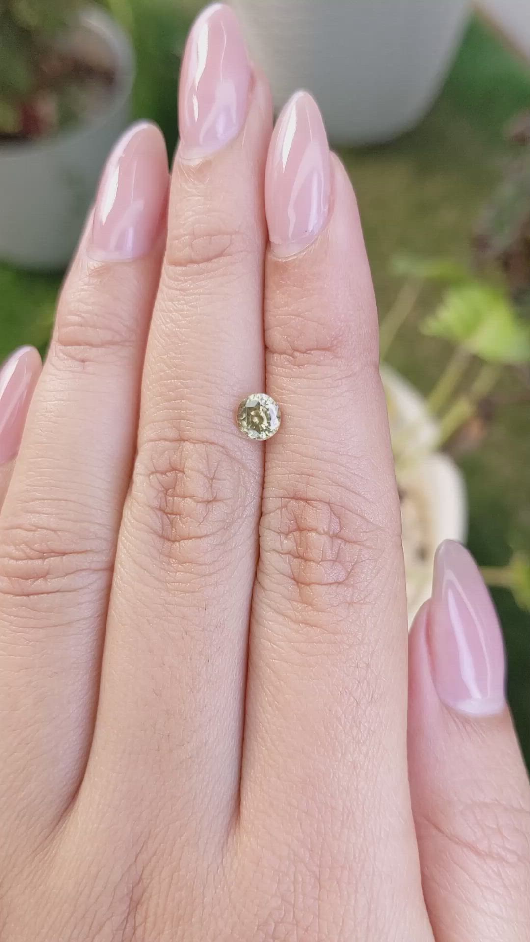 0.77 Ct. Zircon from Ceylon (Sri Lanka) Size Video