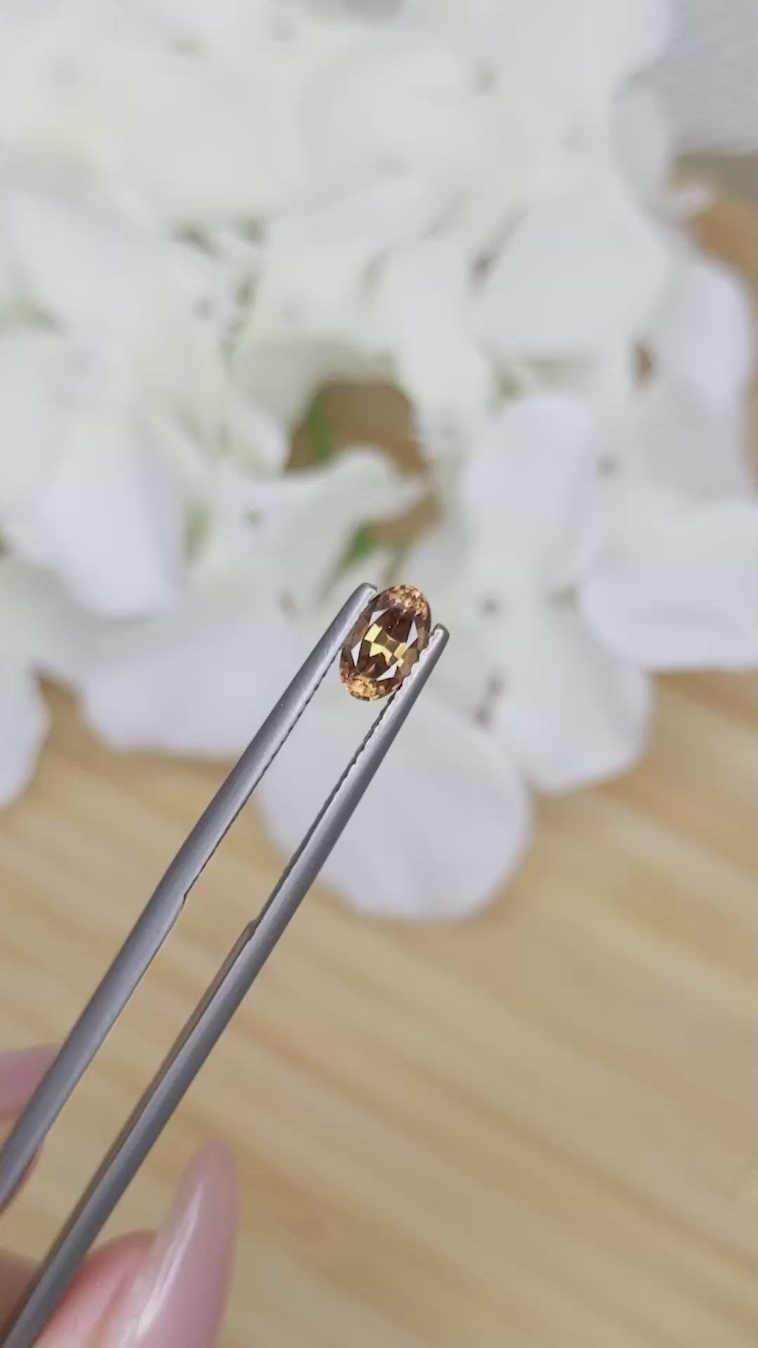 0.90 Ct. Zircon from Ceylon (Sri Lanka) Size Video