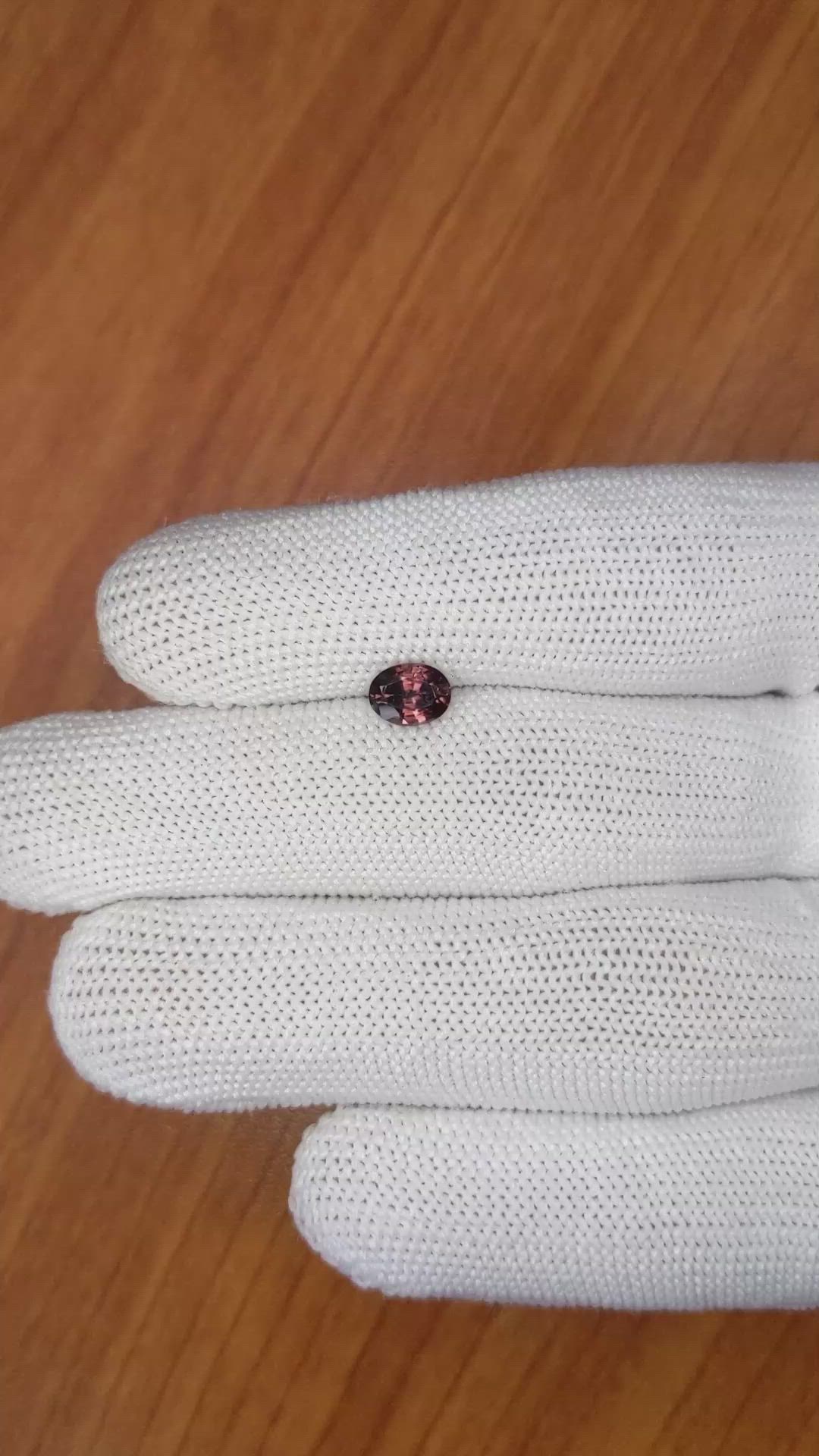 1.05 Ct. Zircon from Ceylon (Sri Lanka) Size Video