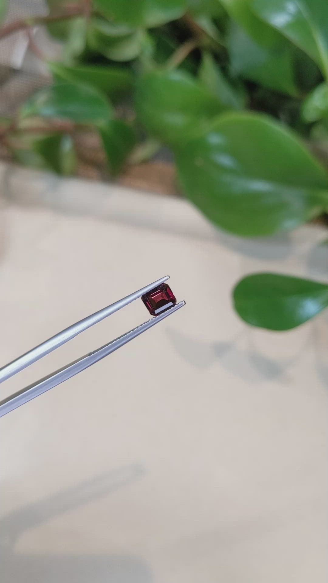 0.90 Ct. Rhodolite Garnet from Tanzania Size Video