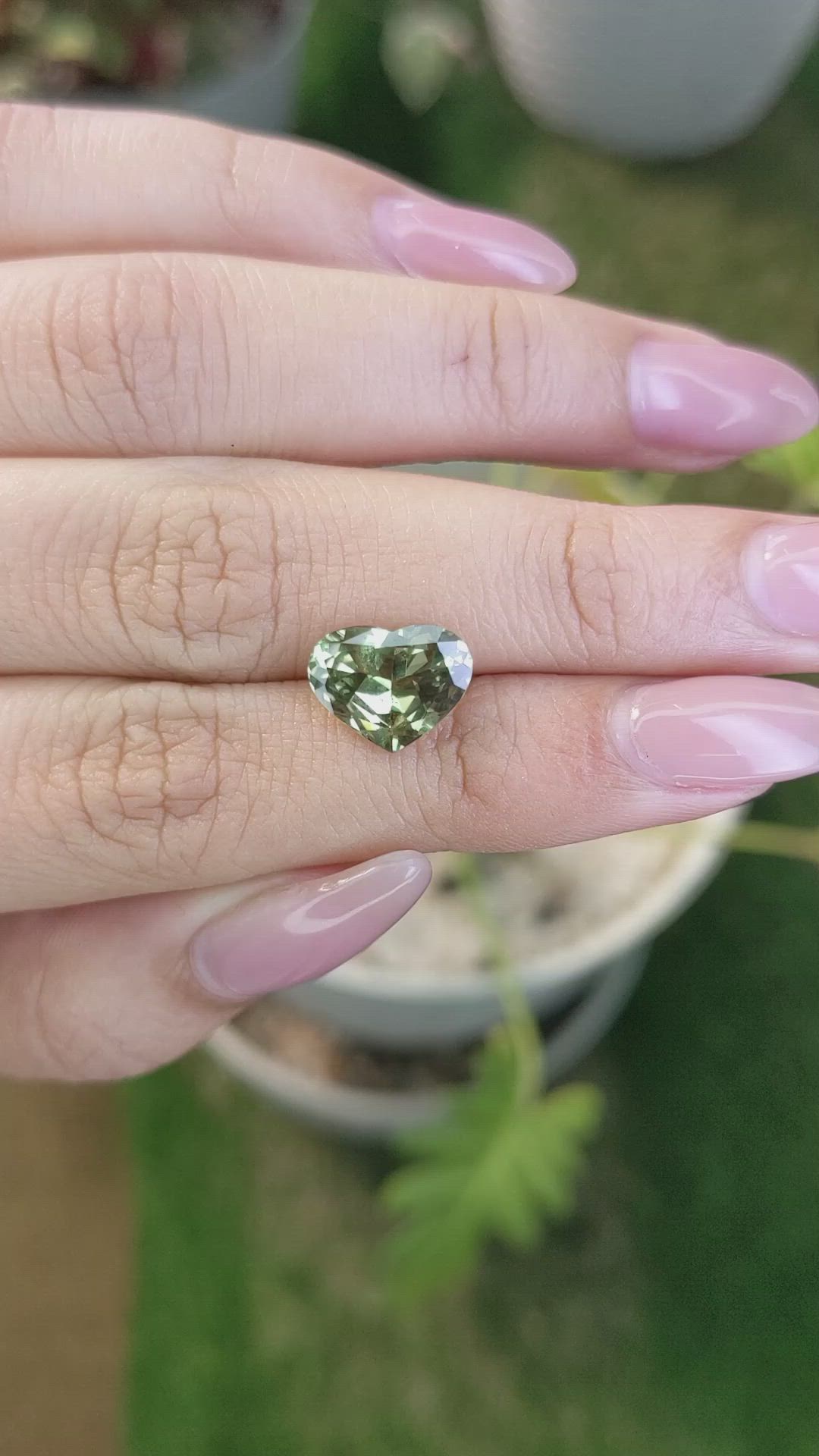 2.98 Ct. Alexandrite from Ceylon (Sri Lanka) Size Video