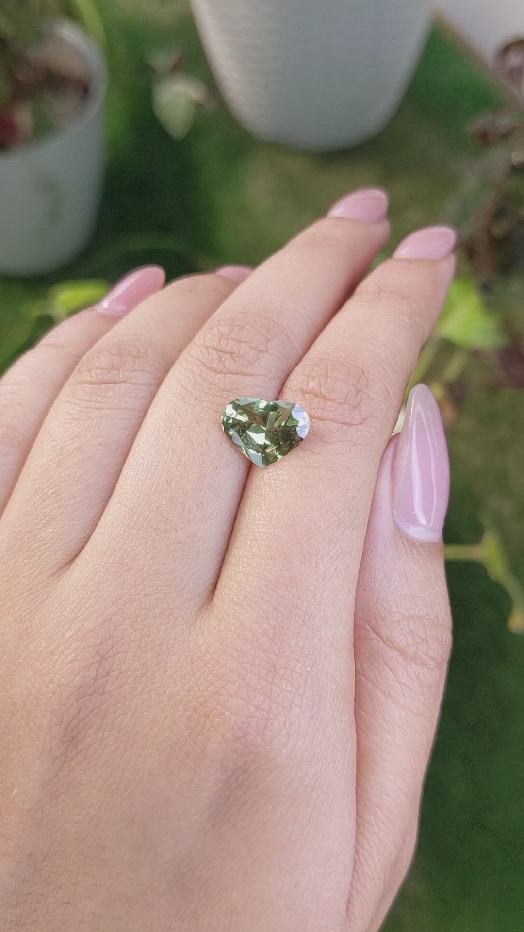 2.98 Ct. Alexandrite from Ceylon (Sri Lanka) Size Video