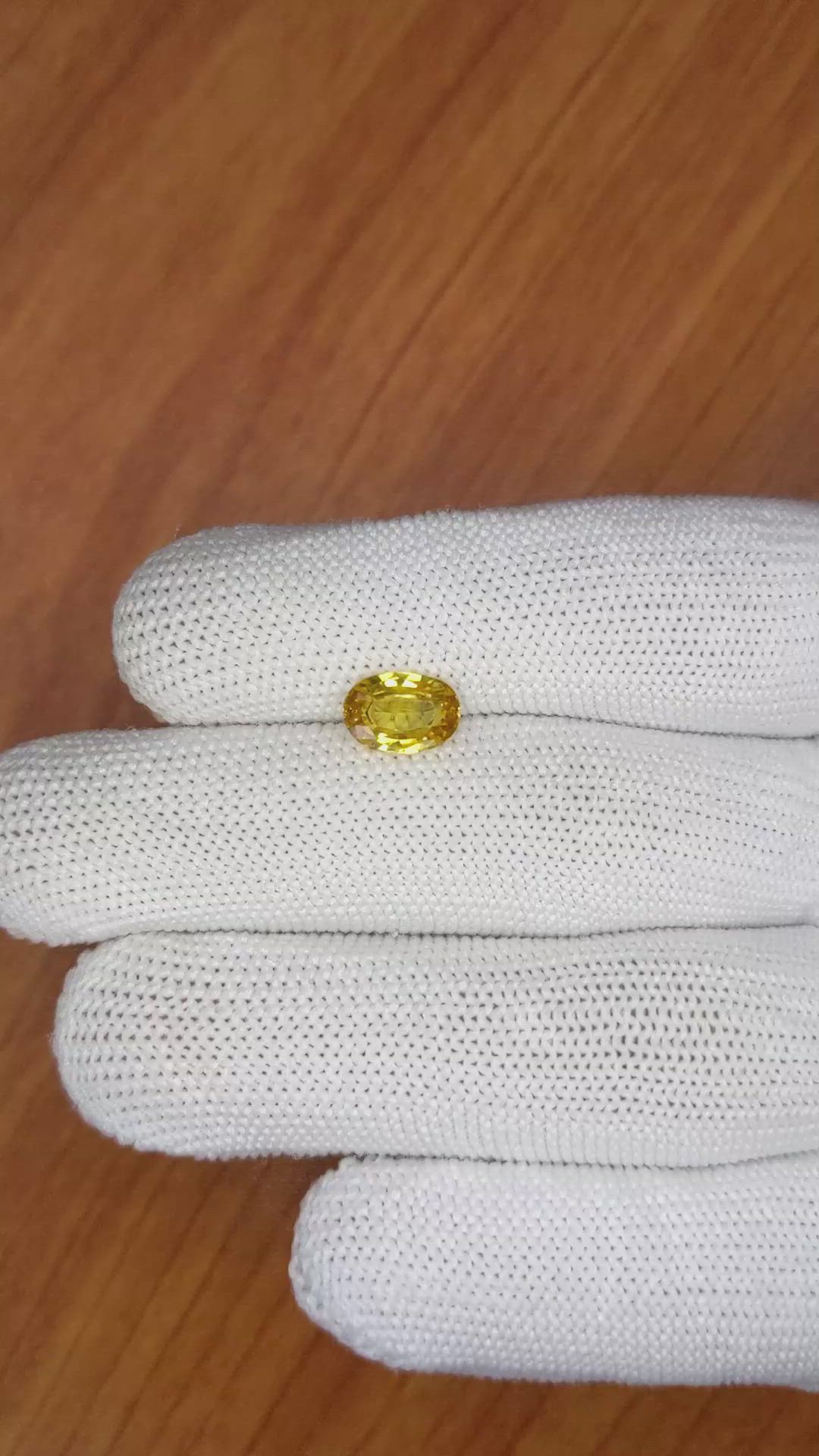 2.35 Ct. Zircon from Ceylon (Sri Lanka) Size Video