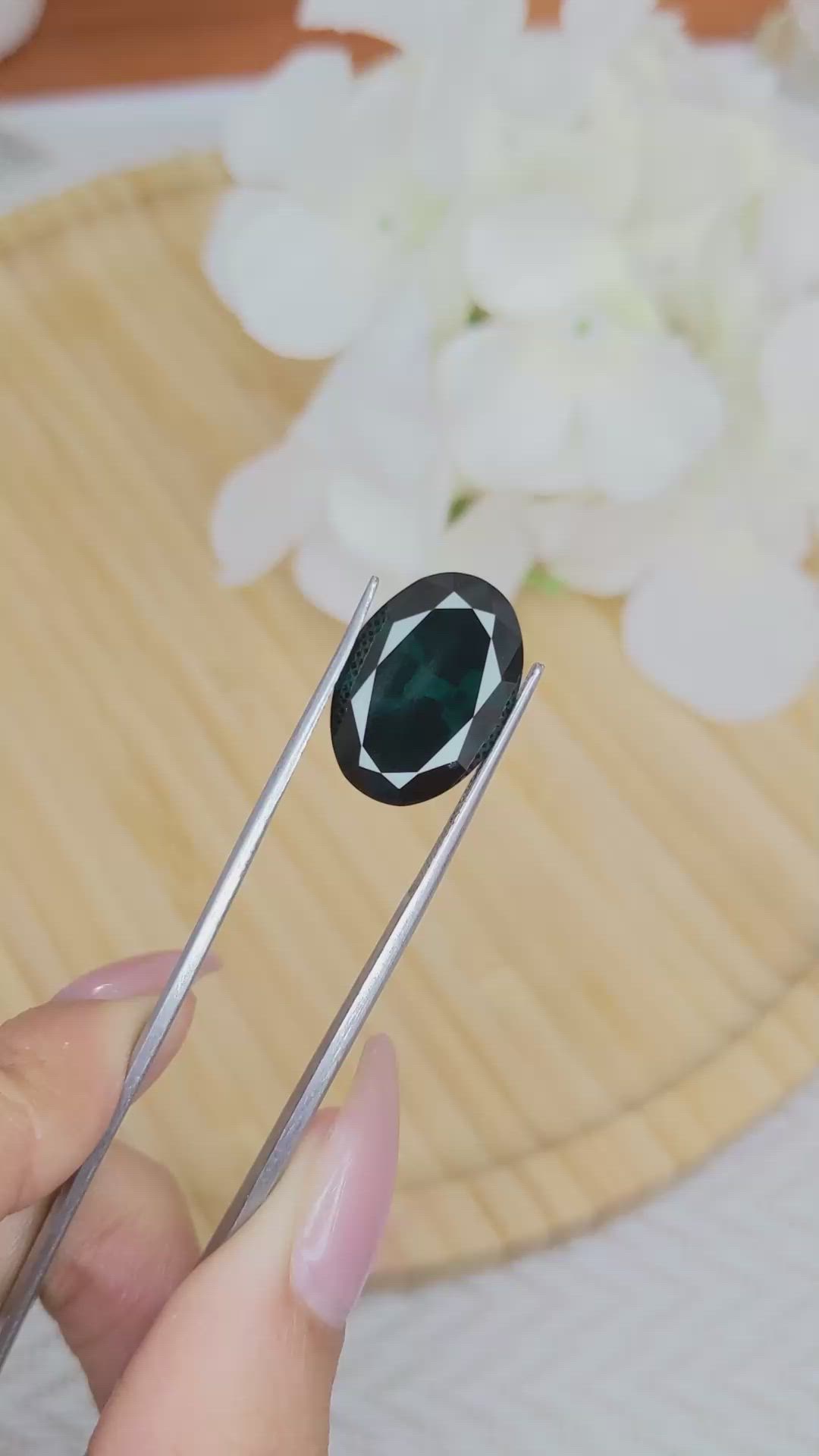 11.29 Ct. Spinel from Ceylon (Sri Lanka) Size Video