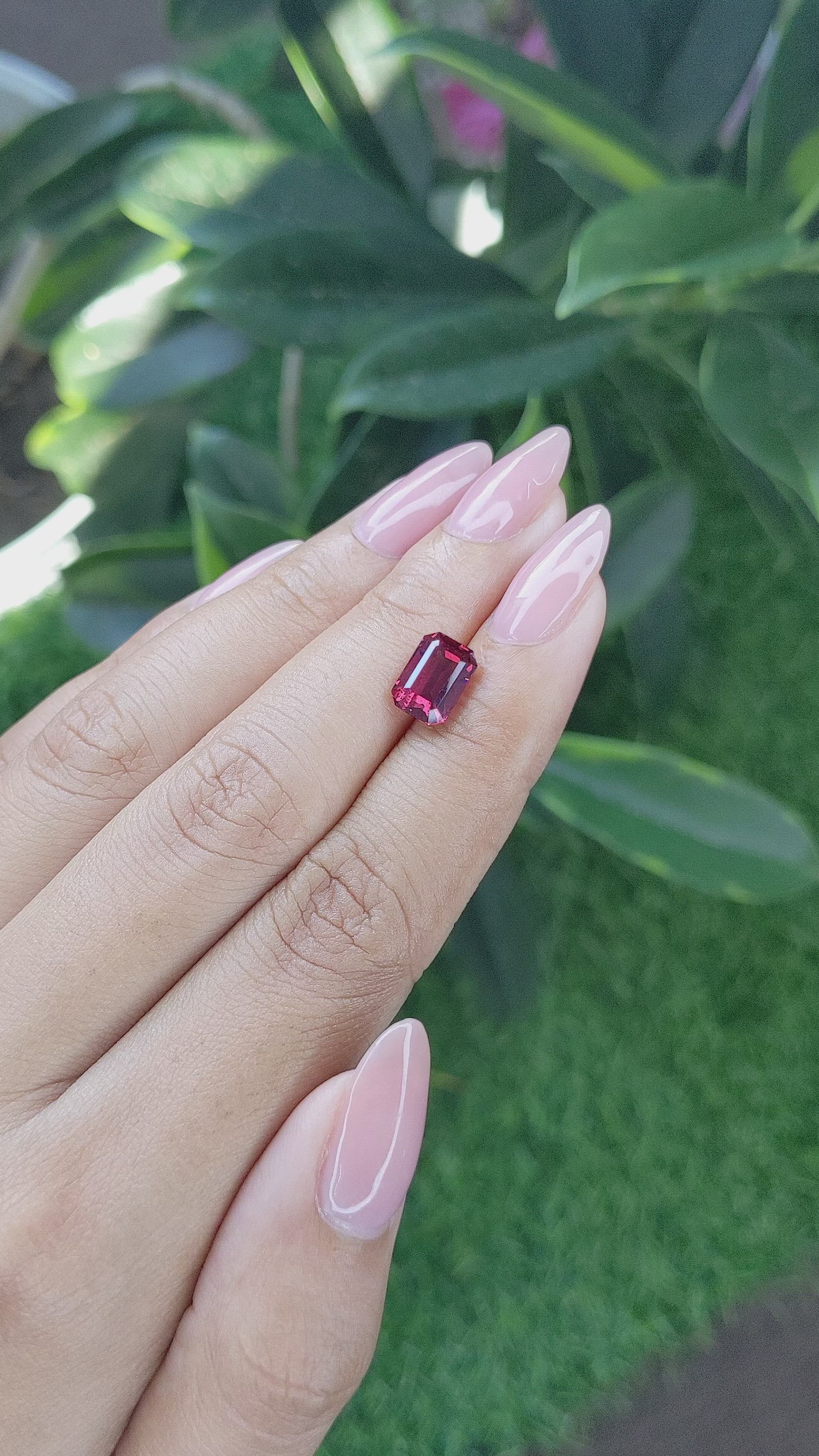 2.82 Ct. Pinkish Red Garnet from Ceylon (Sri Lanka) Size Video