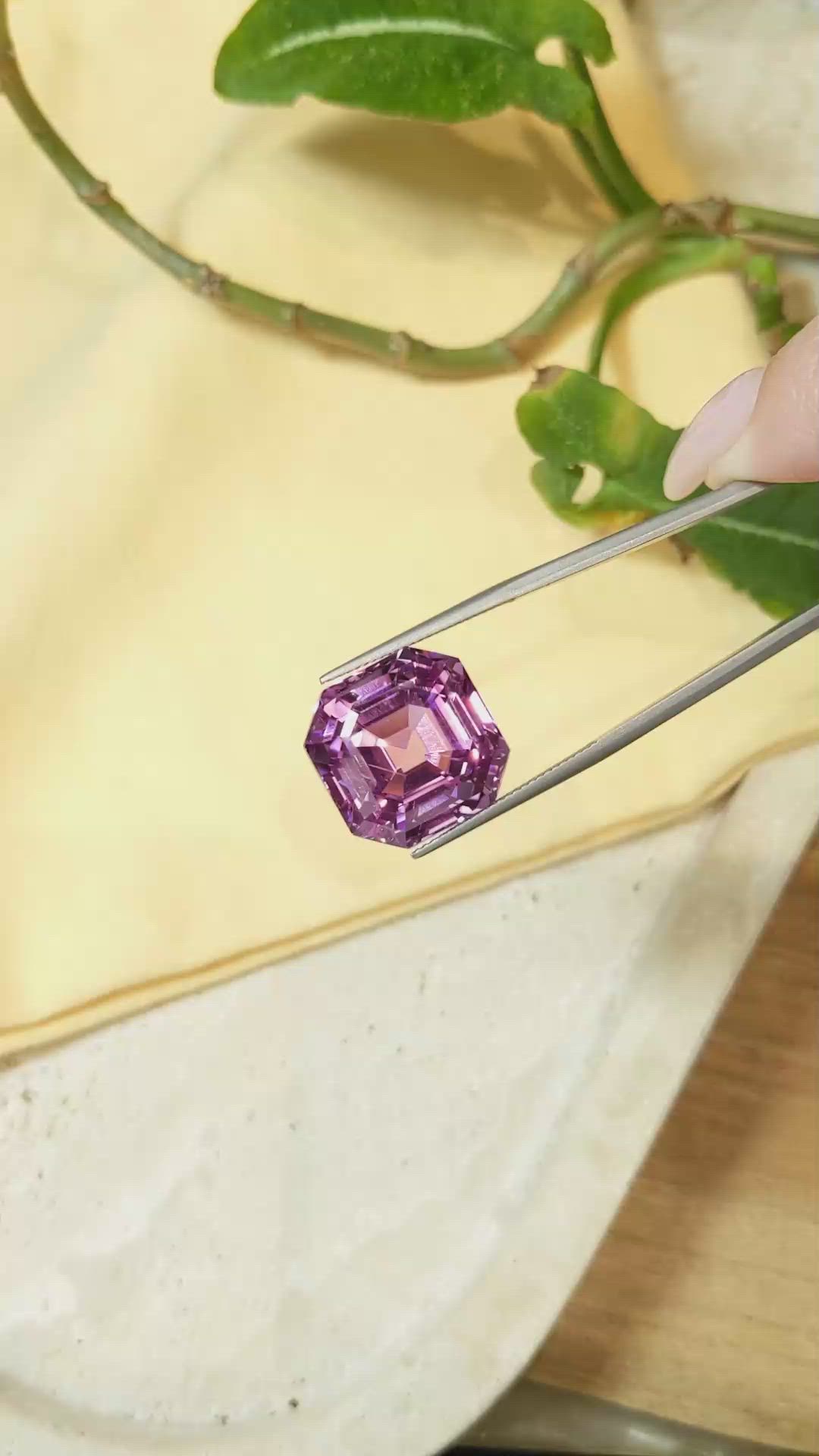 34.36 Ct. Pink Kunzite from Afghanistan Size Video