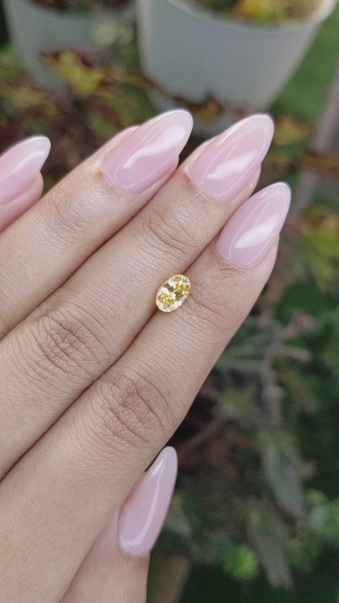 1.23 Ct. Zircon from Ceylon (Sri Lanka) Size Video