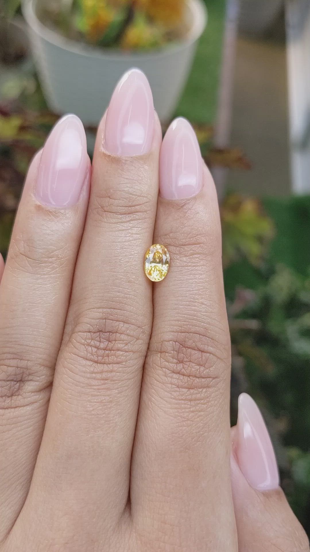 1.23 Ct. Zircon from Ceylon (Sri Lanka) Size Video