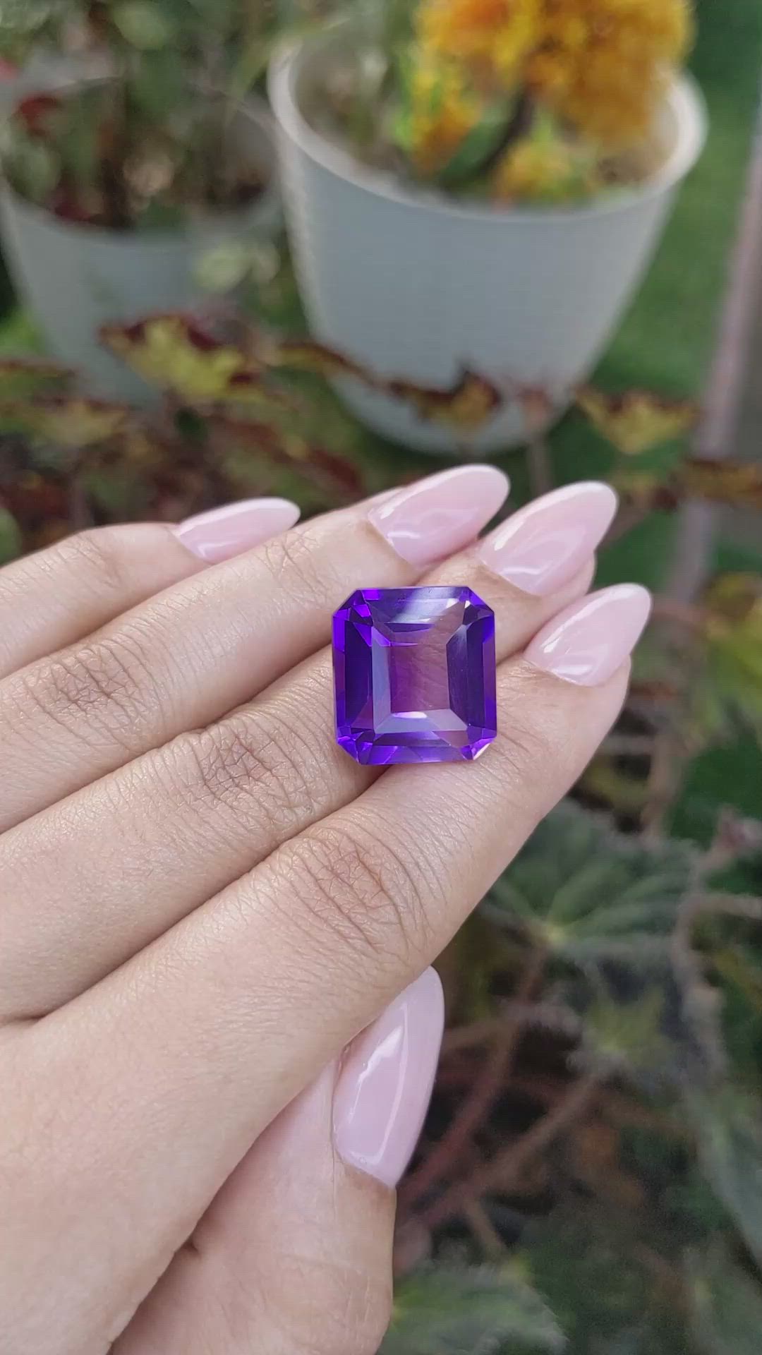 19.63 Ct. Amethyst from Ceylon (Sri Lanka) Size Video