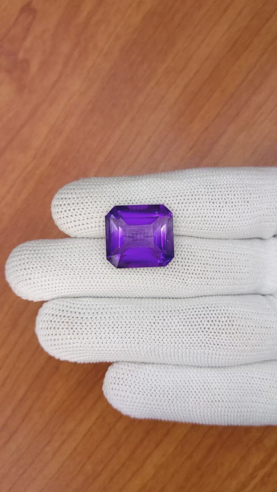 19.63 Ct. Amethyst from Ceylon (Sri Lanka) Size Video