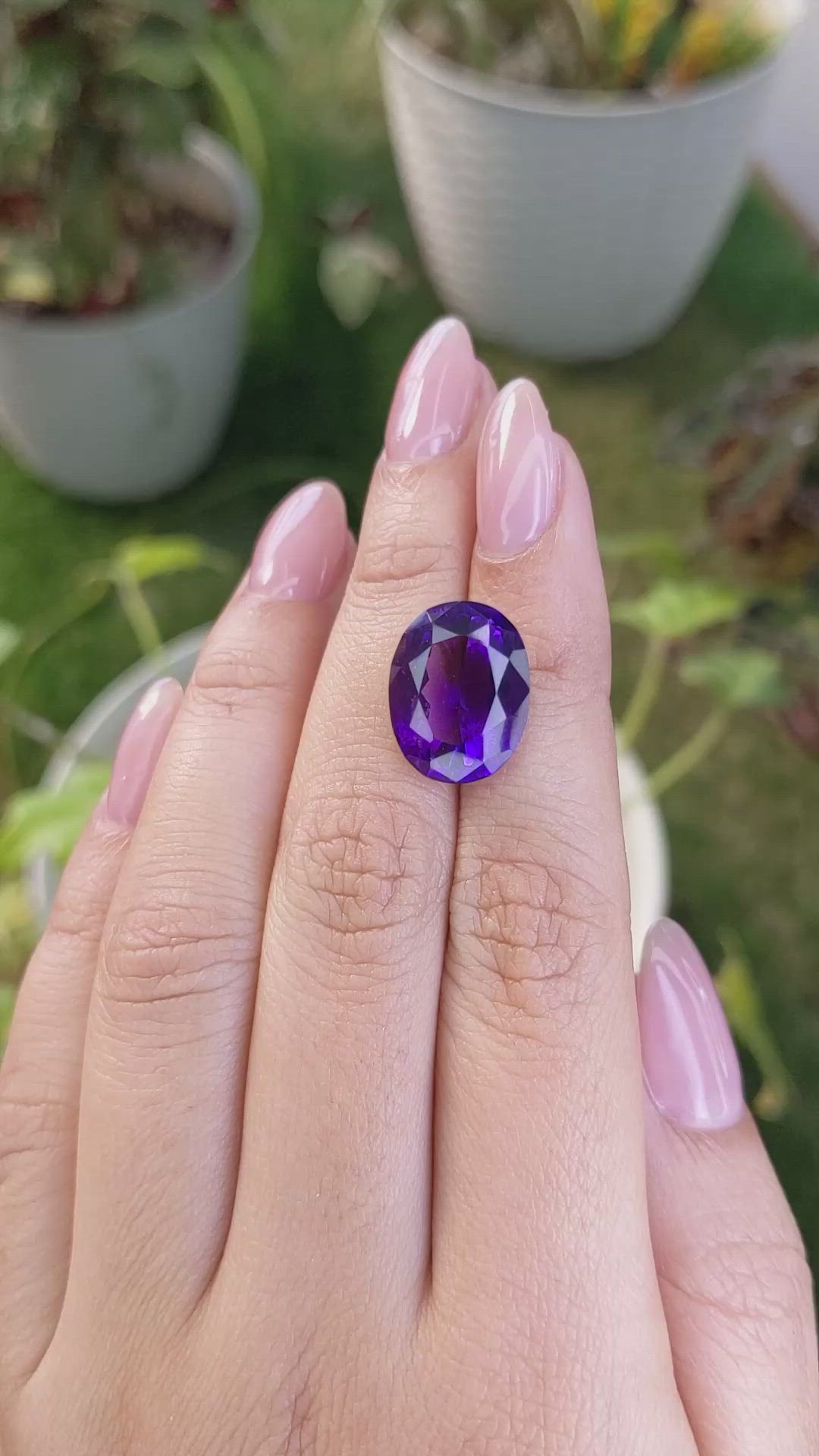 9.25 Ct. Amethyst from Ceylon (Sri Lanka) Size Video