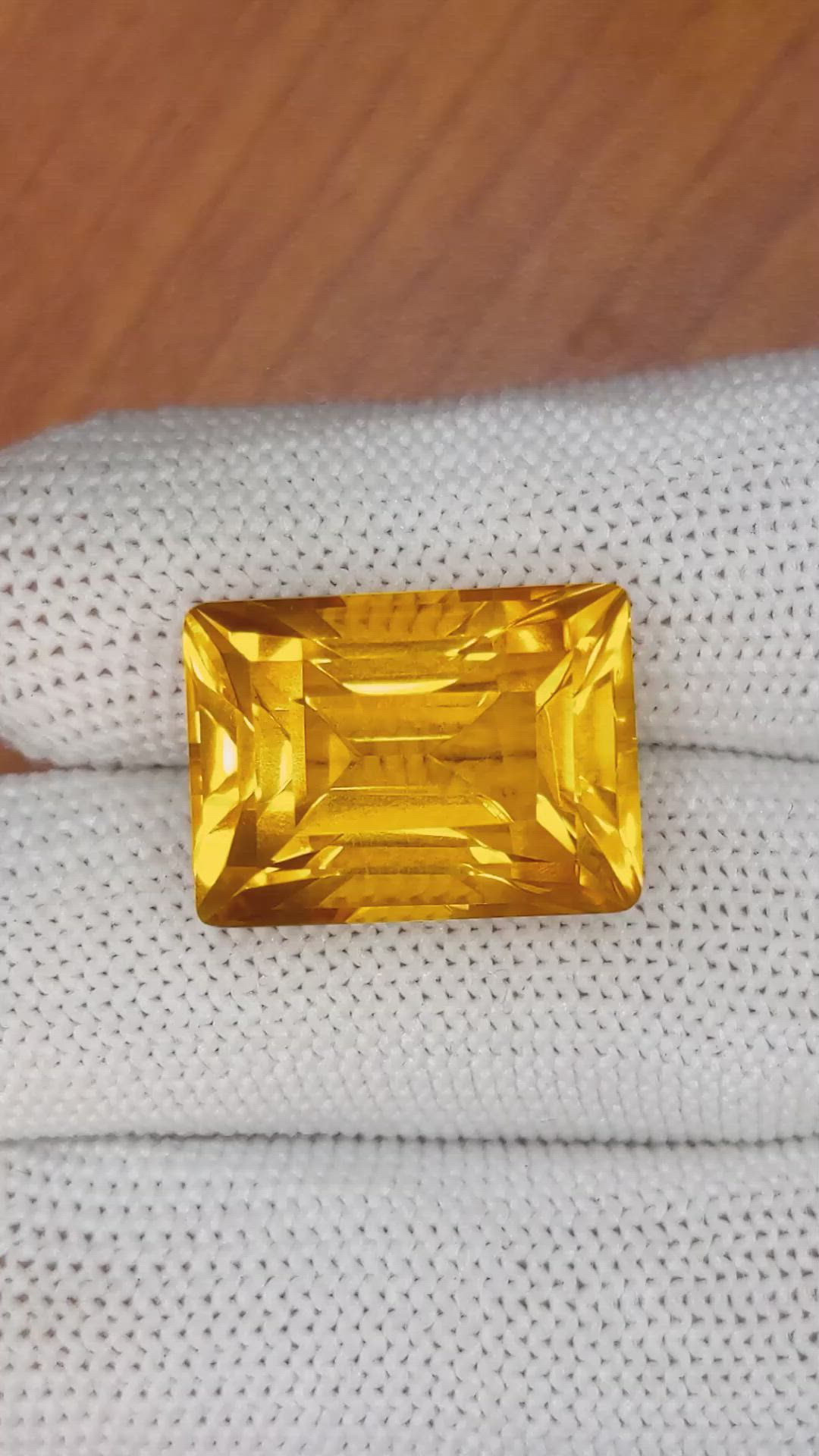 21.27 Ct. Citrine from Ceylon (Sri Lanka) Size Video