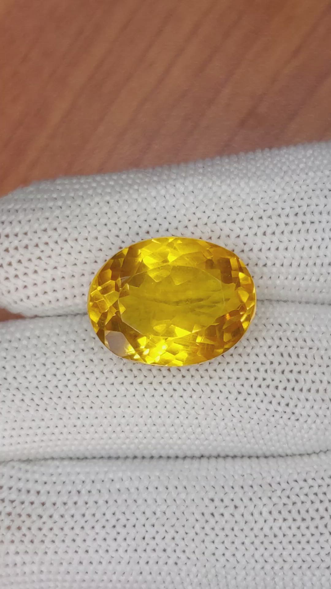 18.86 Ct. Citrine from Ceylon (Sri Lanka) Size Video