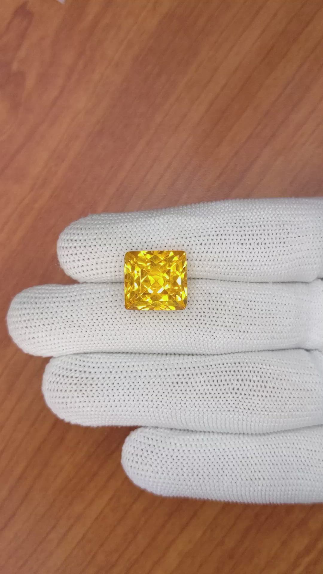 13.77 Ct. Citrine from Ceylon (Sri Lanka) Size Video