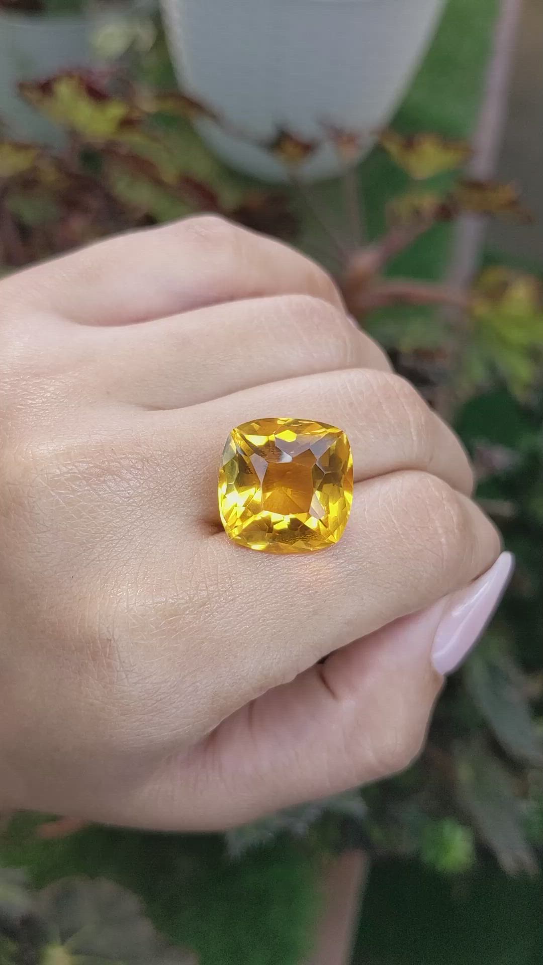 18.71 Ct. Citrine from Ceylon (Sri Lanka) Size Video