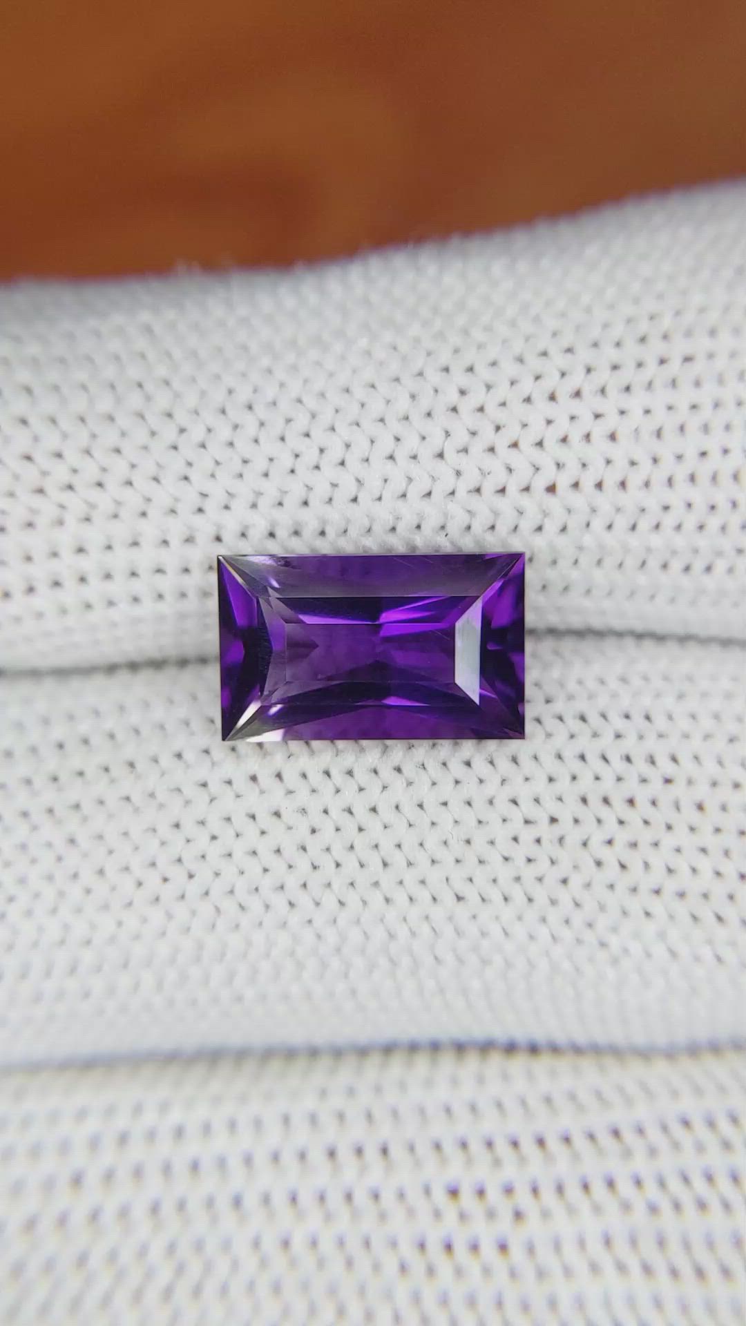3.10 Ct. Ametrine from Ceylon (Sri Lanka) Size Video