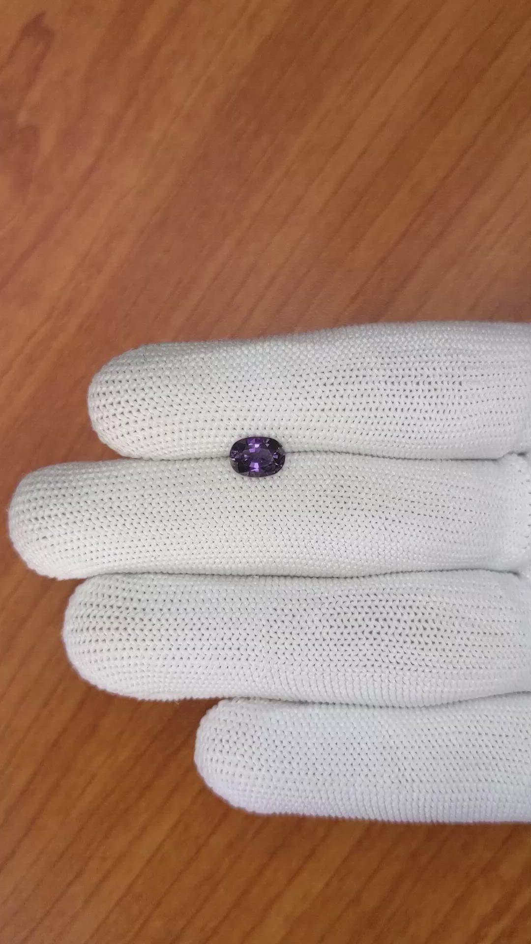 1.21 Ct. Spinel from Ceylon (Sri Lanka) Size Video