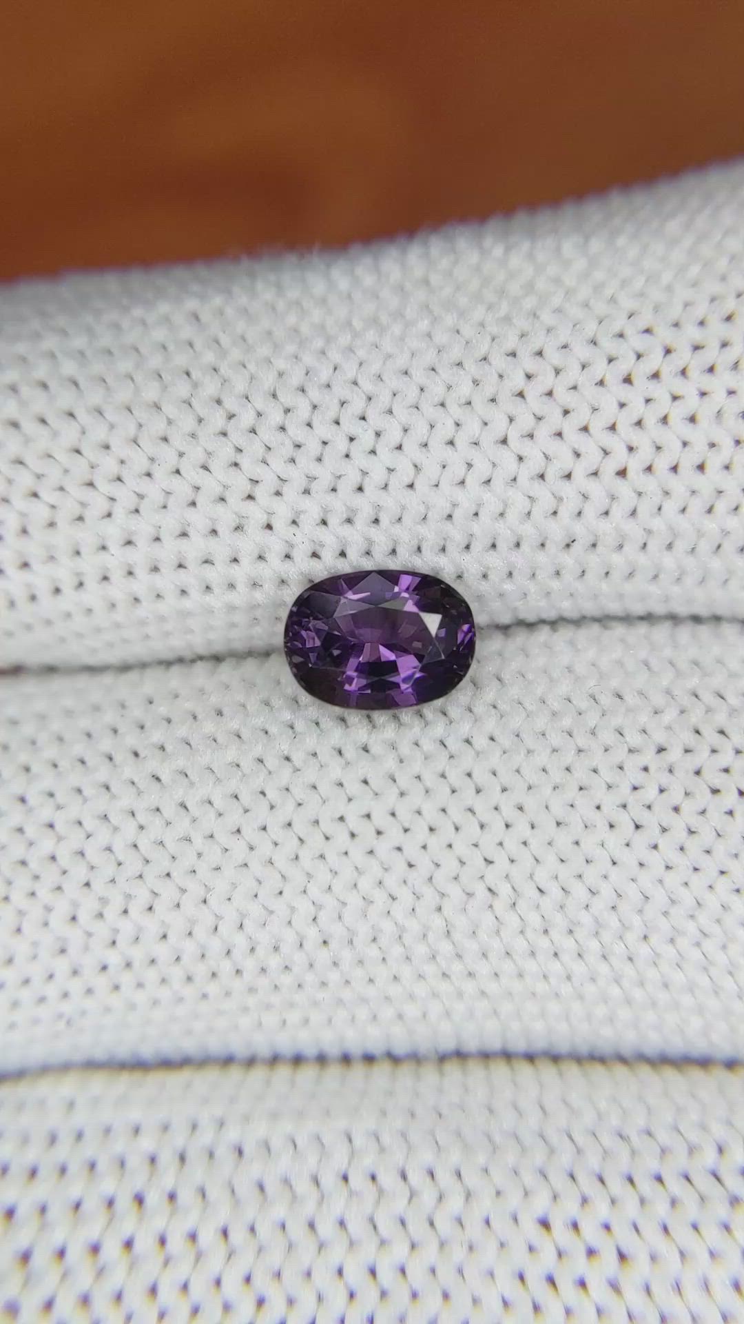 1.21 Ct. Spinel from Ceylon (Sri Lanka) Size Video