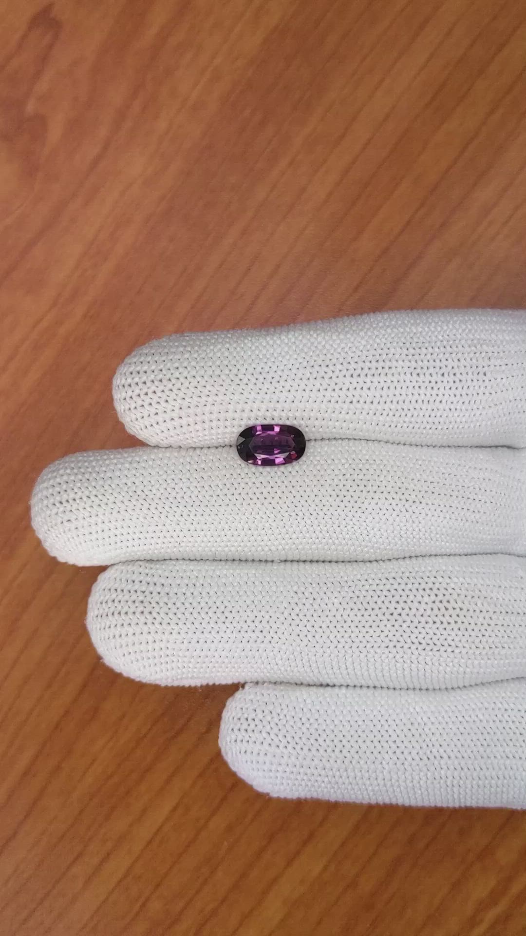1.44 Ct. Spinel from Ceylon (Sri Lanka) Size Video