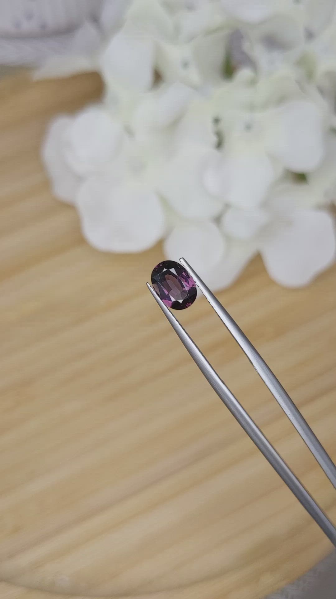 1.28 Ct. Spinel from Ceylon (Sri Lanka) Size Video