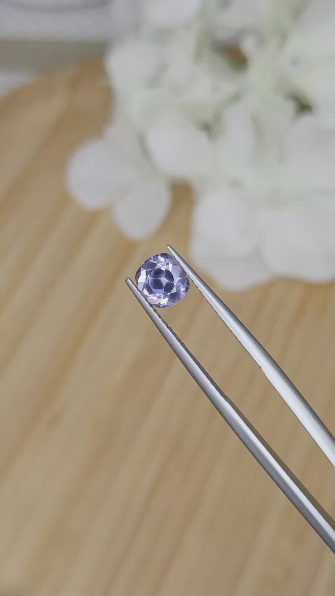 1.30 Ct. Spinel from Ceylon (Sri Lanka) Size Video
