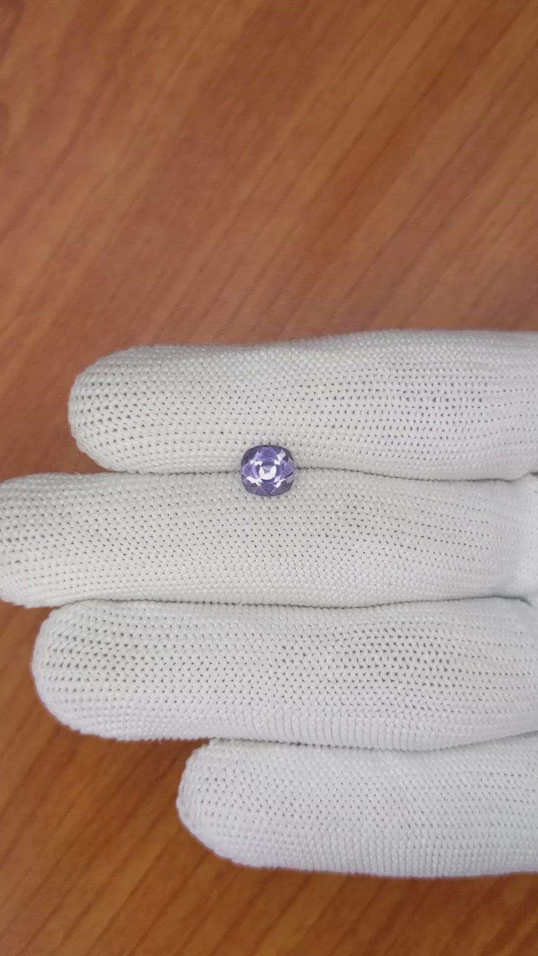 1.30 Ct. Spinel from Ceylon (Sri Lanka) Size Video